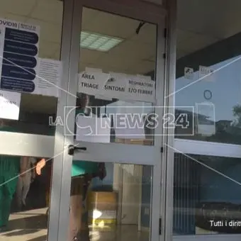 Coronavirus, a Gioia paziente positivo entra in ospedale. I medici: «In balia degli eventi»