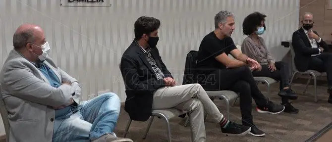 Cinema, Fiorello loda il registra calabrese Vitale: «In lui ho rivisto me da giovane»