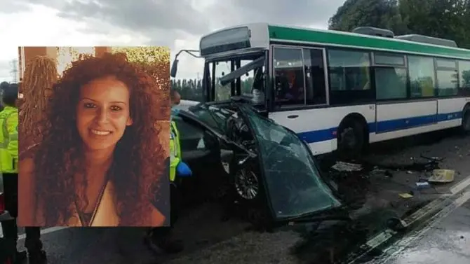 Giovane calabrese muore in un incidente tra auto e bus nel Veneziano