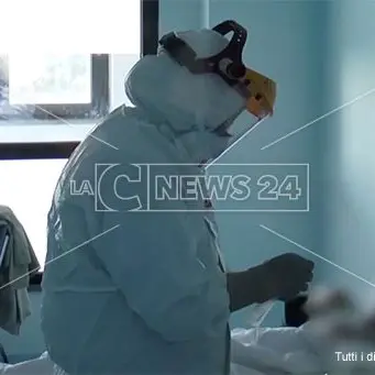Coronavirus, positiva un'infermiera dell'ospedale di Crotone: tamponi in reparto