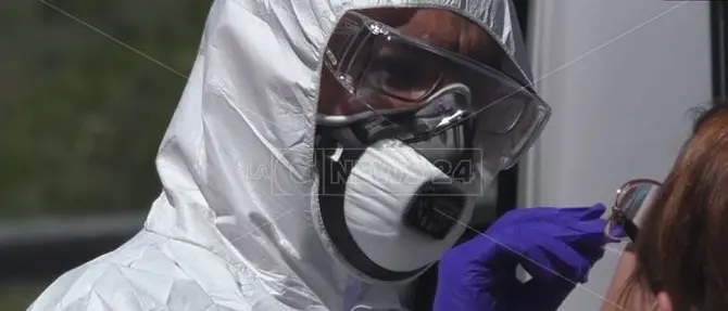 Coronavirus, si valuta zona rossa a Sinopoli, nel Reggino: 15 positivi, focolaio da seggi referendum