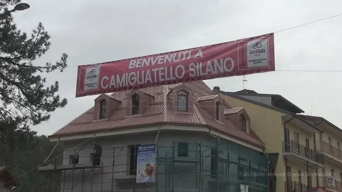 Giro d'Italia, tutto pronto a Camigliatello Silano per il passaggio della corsa rosa