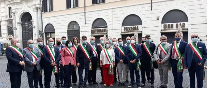 Recovery Fund, i sindaci cosentini a Roma: «Calabresi non sono cittadini di serie B»