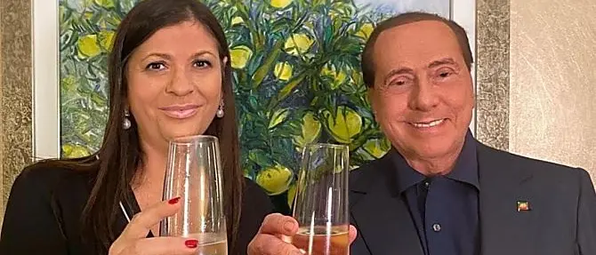 La Santelli si dimetta invece di continuare a ballare tarantelle sulle spalle dei calabresi