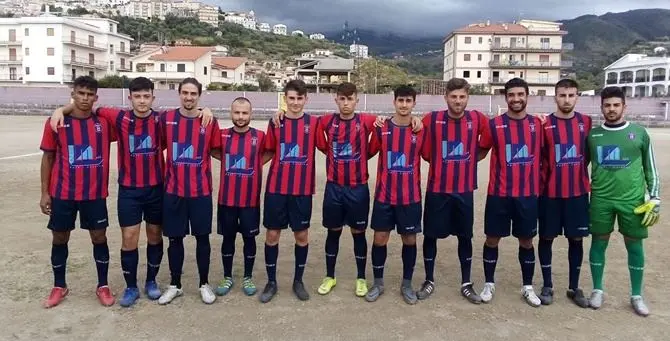 Calcio dilettanti, la Denis Bergamini protagonista tra campionato e Coppa