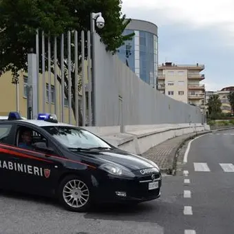 Sorpresi a rubare in un cantiere, tre arresti nel campo rom di Scordovillo