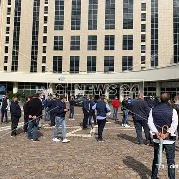 «Settore trasporti al collasso, promesse disattese»: la protesta di Confapi alla Cittadella