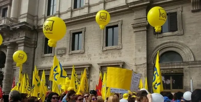 Concorso insegnanti, il sindacato Gilda chiede il rinvio per via dell'emergenza Covid