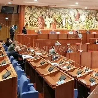 Associazione ex consiglieri, M5s e Lega contro il contributo di 80mila euro l’anno