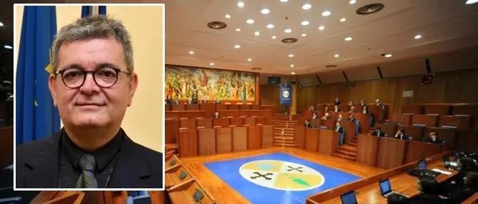 Santelli, il rebus sulla data delle elezioni. E la Lega manda un team in aiuto di Spirlì