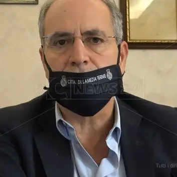 Ospedale Lamezia, in attesa di Cotticelli continua la battaglia del sindaco