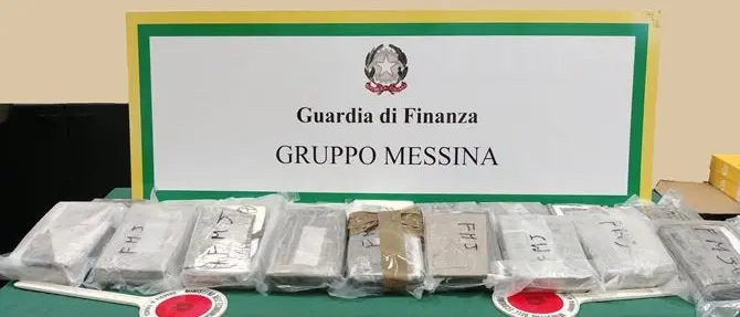 Messina, maxi sequestro di cocaina agli sbarchi dalla Calabria