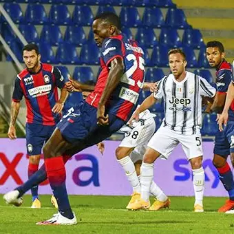 Serie A, Crotone è un pari che sta stretto. Contro la Juve è 1-1