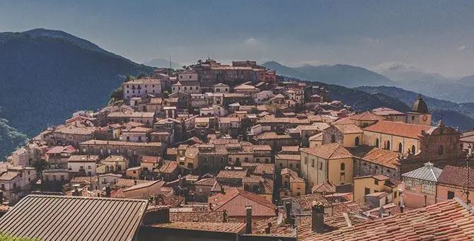 Coronavirus Cosenza, contagiata una donna di Mormanno