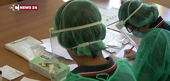 Coronavirus, la Regione chiude Celico e Casali del Manco. Stop alle lezioni in 8 classi di Cosenza