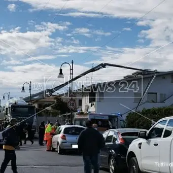 Incidente sul lavoro a Fiumefreddo Bruzio, operaio muore folgorato