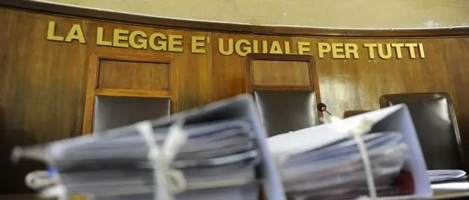 Estorsioni e truffa alle assicurazioni, condannato un avvocato di Lamezia