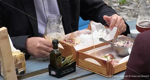 Nuovo Dpcm, a Catanzaro i pub tentano l’apertura a pranzo: il video
