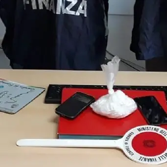 Traffico di cocaina, la finanza arresta due uomini nel Cosentino