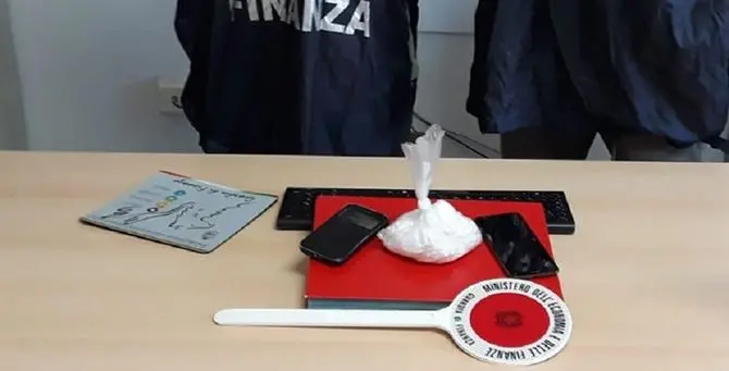 Traffico di cocaina, la finanza arresta due uomini nel Cosentino