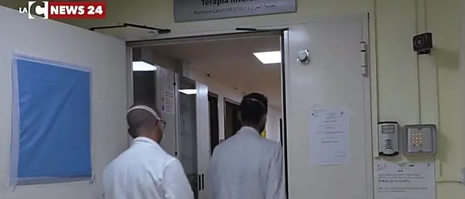 Coronavirus Catanzaro, Malattie infettive quasi pieno: l'ospedale chiede aiuto all’Università