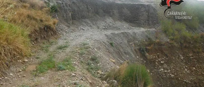 Lamezia, scoperta e sequestrata cava abusiva: una denuncia