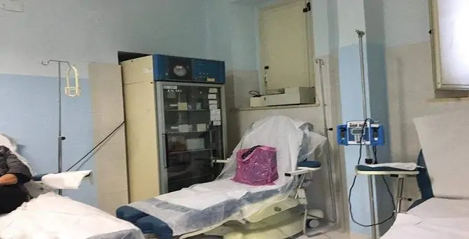 Ospedale di Cosenza, i pazienti talassemici: «Locali insicuri, rischiamo il contagio»