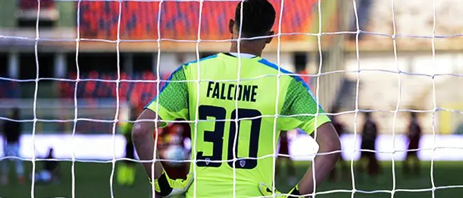 Calcio, il nuovo “Superman” del Cosenza con il vizio di parare i rigori
