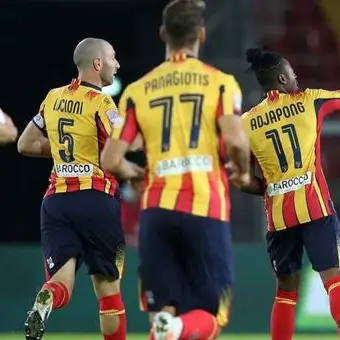 Serie B, due positivi nel Lecce: a rischio la partita con il Cosenza