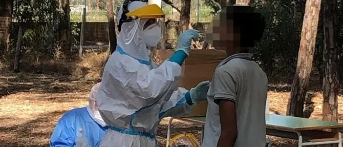 Coronavirus, tre migranti positivi tra quelli sbarcati sabato a Roccella