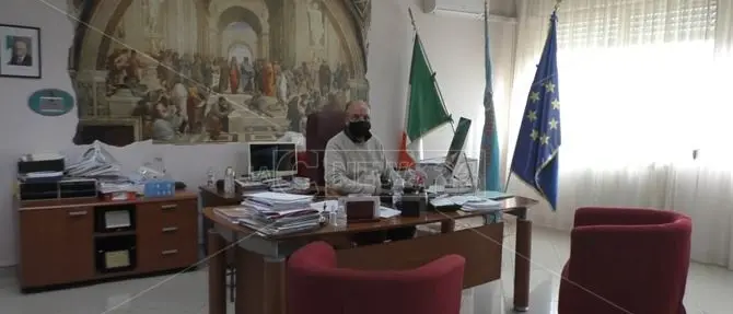 Scuola e didattica a distanza, tutte le perplessità dei dirigenti sull'ultima ordinanza regionale