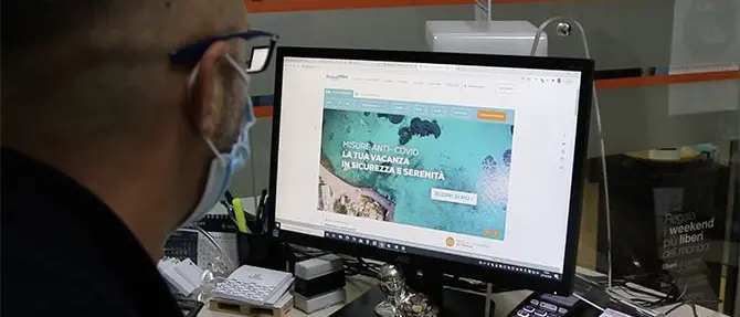 Coronavirus, agenzie di viaggio in crisi: «Speriamo nella primavera»