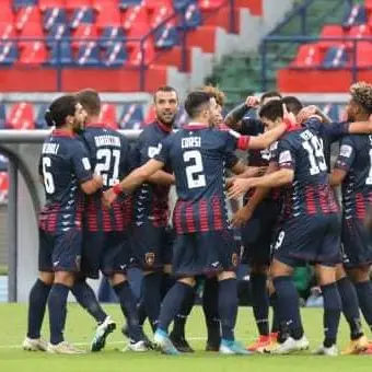 Coppa Italia, il Cosenza batte il Monopoli 2-1 e passa il turno