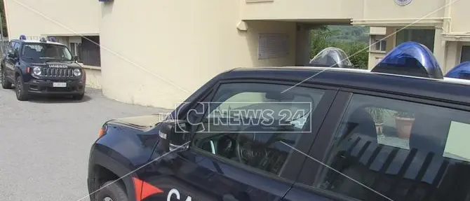 Picchiava madre e sorella per avere i soldi per la droga, arrestato 19enne a Rizziconi