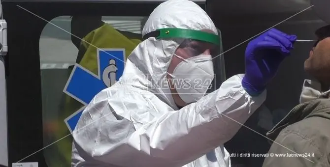 Coronavirus, Magorno: «Situazione grave. Tamponi per chi arriva in Calabria»