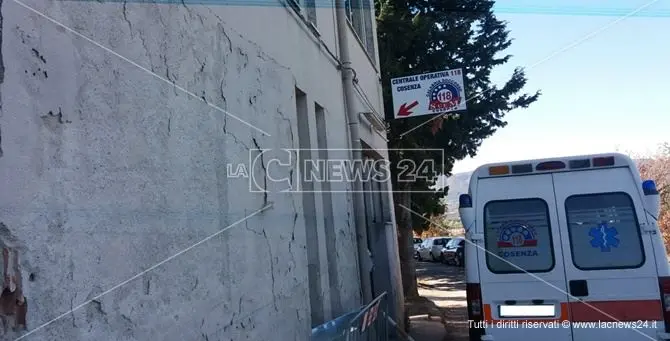 Al via il trasferimento degli anziani di Spezzano Piccolo nel centro Covid di Rossano