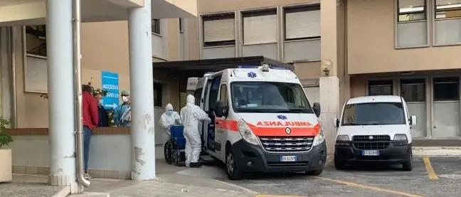 Coronavirus Corigliano Rossano, polo Covid: arrivano i primi pazienti