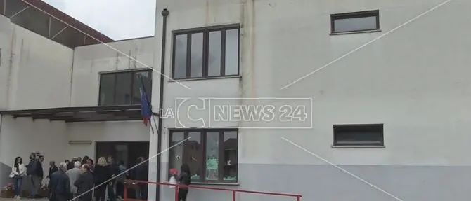 Coronavirus Montalto, contagi a scuola: chiusi due istituti comprensivi