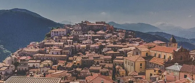 Mormanno, chi rientra dovrà esibire un test che attesti la negatività al Covid