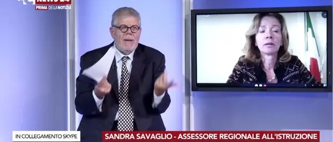 «La Savaglio deve dimettersi», proteste contro l'assessore regionale all'Istruzione