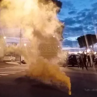 Calabria zona rossa, proteste e manifestazioni in tutta la regione contro il lockdown - LIVE