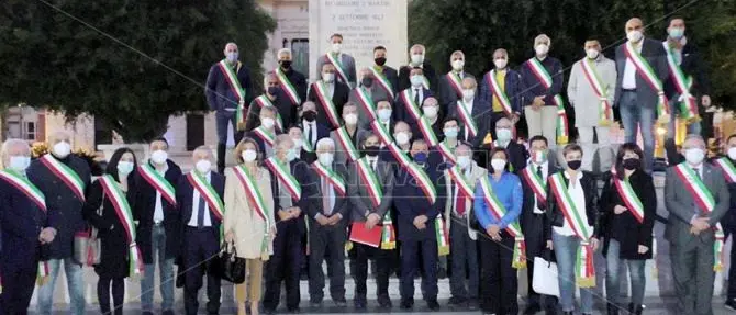 Reggio Calabria, i 97 sindaci della provincia in piazza per il diritto a sanità giusta