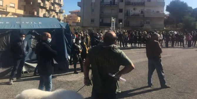 A Cariati sit-in di protesta per la riapertura dell’ospedale “Cosentino”