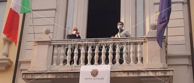 #chiASPettamuore, a Palmi la protesta di sindaco e parroco: «Sanità deve invertire rotta»