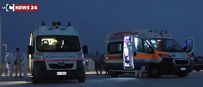 Incidente sulla statale 18 nel Cosentino, ciclista travolto e ucciso da un'auto