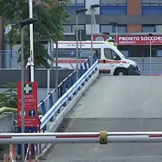 Coronavirus, a Cosenza caos al pronto soccorso: 22 pazienti in attesa di ricovero