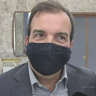 Covid, Occhiuto: «In Calabria sanità usurpata, più poteri ai sindaci»