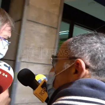 Il commissario Zuccatelli arriva in Calabria ma non risponde alla stampa e scappa
