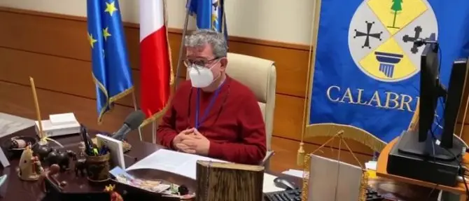 Le bugie del presidente Spirlì e lo scaricabarile sulla spesa dei fondi per l'emergenza Covid