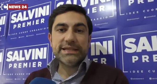 Lega, nuovi imbarazzi per Furgiuele: il fratello insulta e minaccia il proconsole Rauti